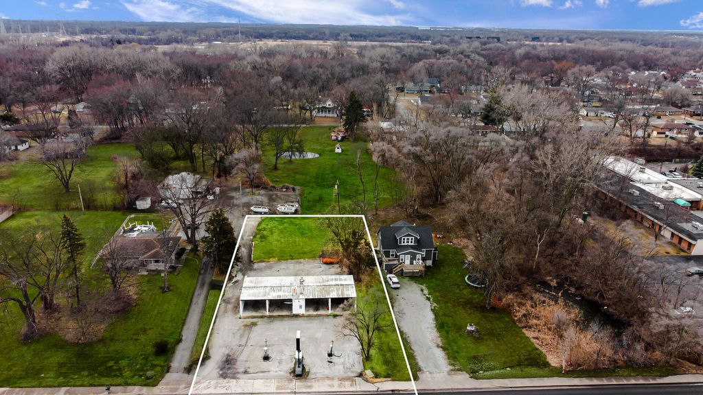 Photo of 2711 W 37th Avenue, Hobart, IN 46342 (MLS # 837399)