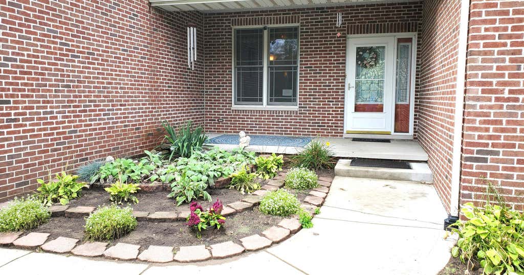 Photo of 3096 Jennifer Court, Wheatfield, IN 46392 (MLS # 844161)