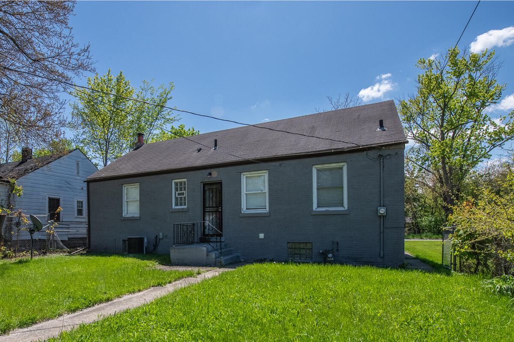 Photo of 408 E 43rd Avenue, Gary, IN 46409 (MLS # 838277)