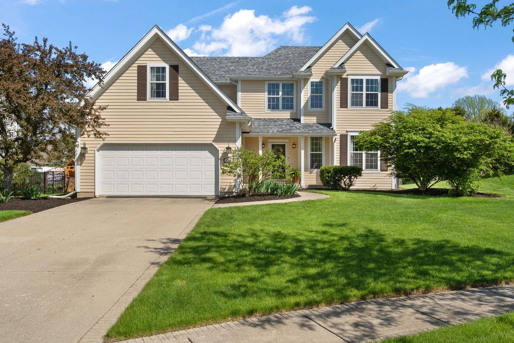 Photo of 244 Moncrief Drive, Valparaiso, IN 46385 (MLS # 838081)