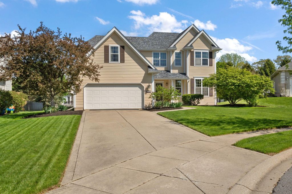Photo of 244 Moncrief Drive, Valparaiso, IN 46385 (MLS # 838081)