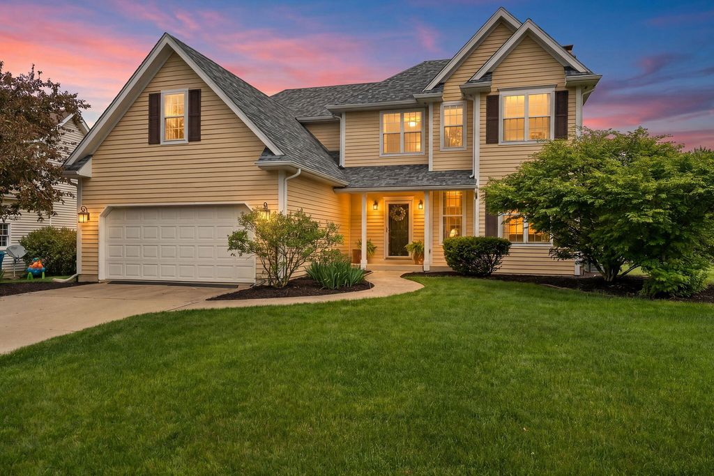 Photo of 244 Moncrief Drive, Valparaiso, IN 46385 (MLS # 838081)