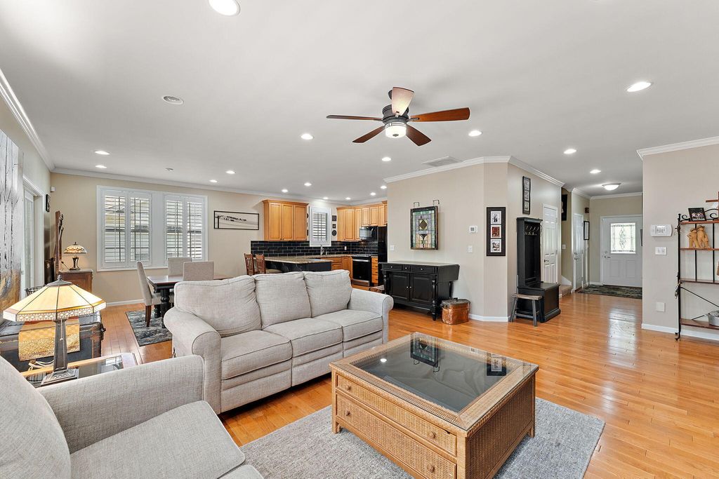 Photo of 2719 White Pine Circle, Valparaiso, IN 46383 (MLS # 839059)