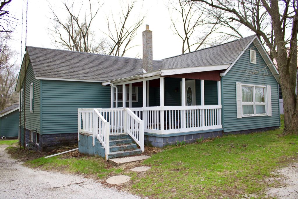 Photo of 303 E Talmer Avenue, North Judson, IN 46366 (MLS # 836530)