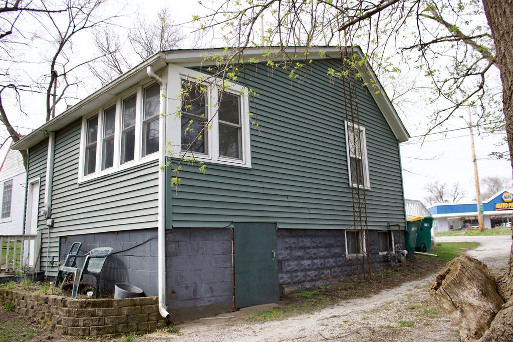 Photo of 303 E Talmer Avenue, North Judson, IN 46366 (MLS # 836530)