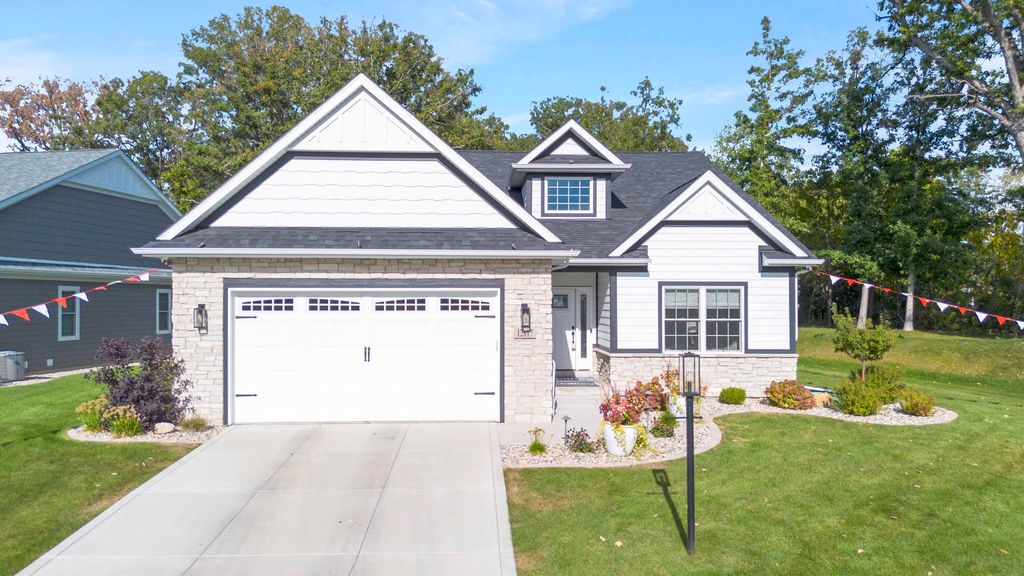 Photo of 12817 Creekside Drive, Cedar Lake, IN 46303 (MLS # 829523)