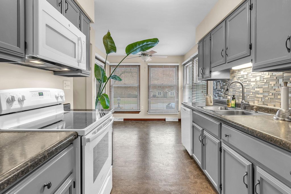 Photo of 10338 Oreilly Lane, Rensselaer, IN 47978 (MLS # 831166)