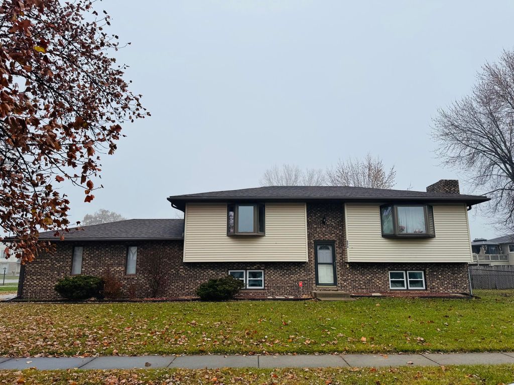 Photo of 6276 Robbins Road, Portage, IN 46368 (MLS # 833244)