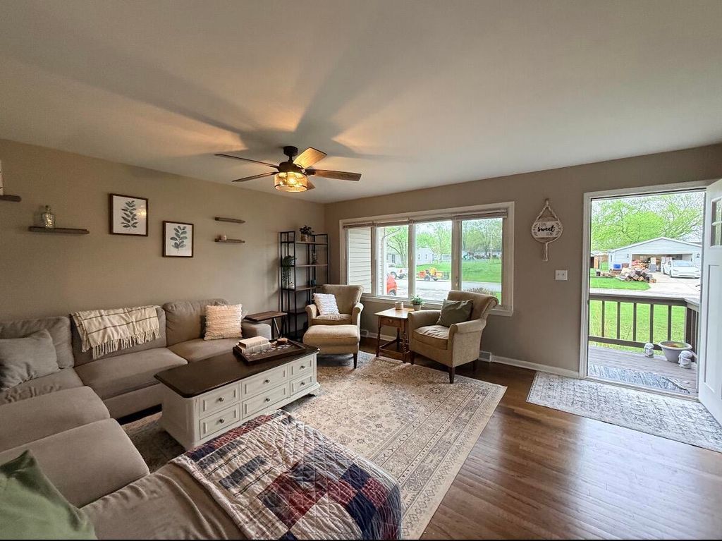 Photo of 5828 W 122nd Avenue, Crown Point, IN 46307 (MLS # 837366)