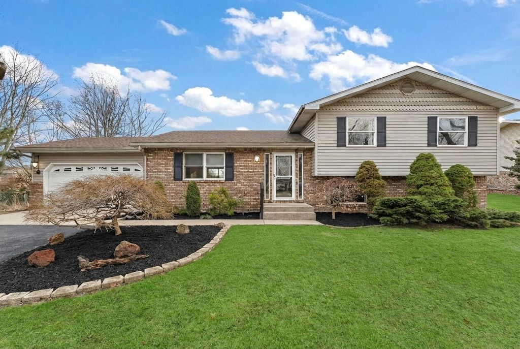 Photo of 5845 Stone Avenue, Portage, IN 46368 (MLS # 832772)