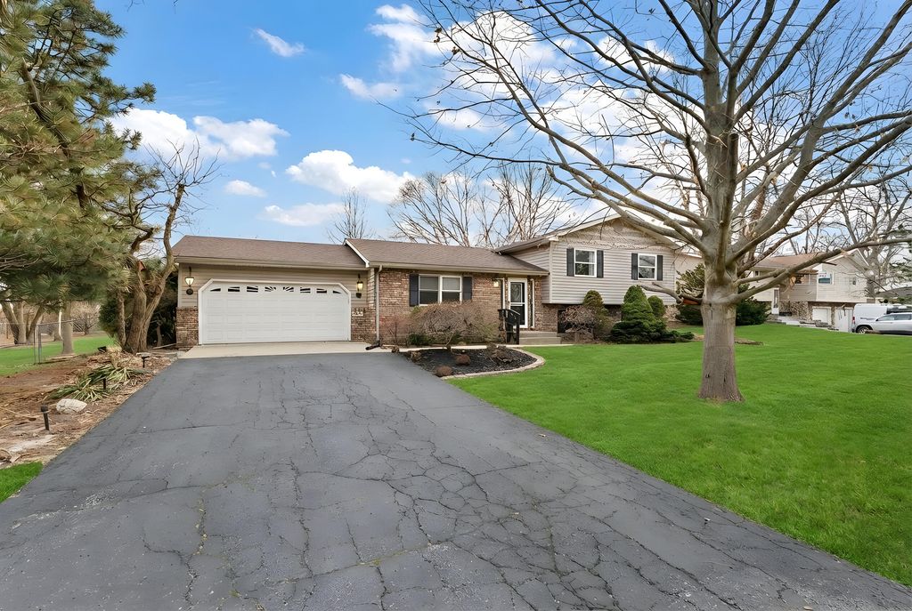 Photo of 5845 Stone Avenue, Portage, IN 46368 (MLS # 832772)