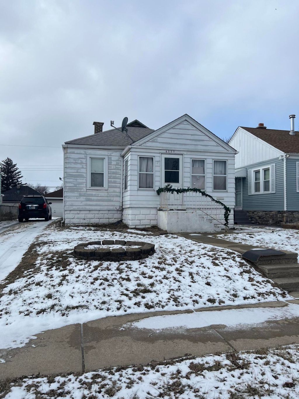 Photo of 4828 Chestnut Avenue, Hammond, IN 46327 (MLS # 832998)