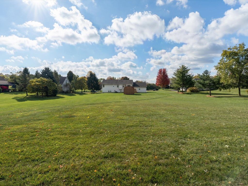 Photo of 183 Cimarron Drive, Valparaiso, IN 46385 (MLS # 830422)