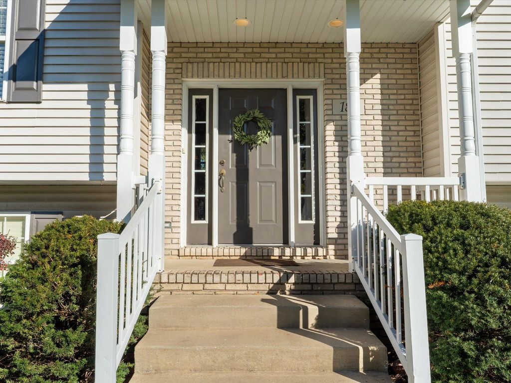 Photo of 183 Cimarron Drive, Valparaiso, IN 46385 (MLS # 830422)