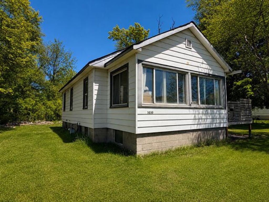 Photo of 5030 W 27th Avenue, Gary, IN 46406 (MLS # 839151)