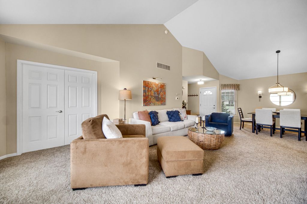 Photo of 2045 Briarwood Lane, Highland, IN 46322 (MLS # 835458)