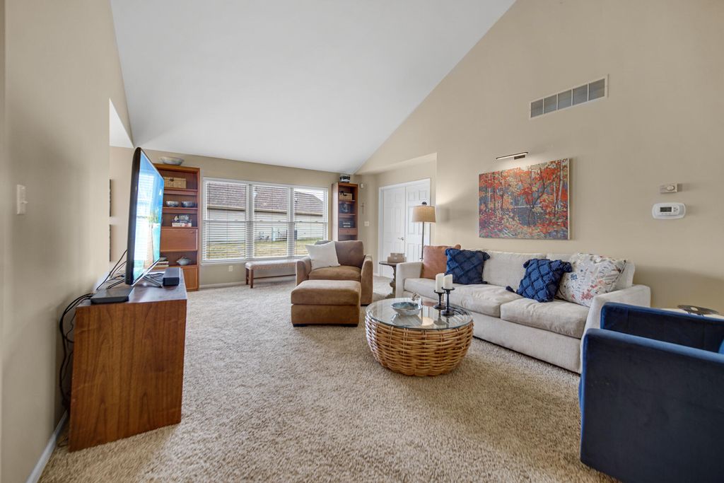 Photo of 2045 Briarwood Lane, Highland, IN 46322 (MLS # 835458)