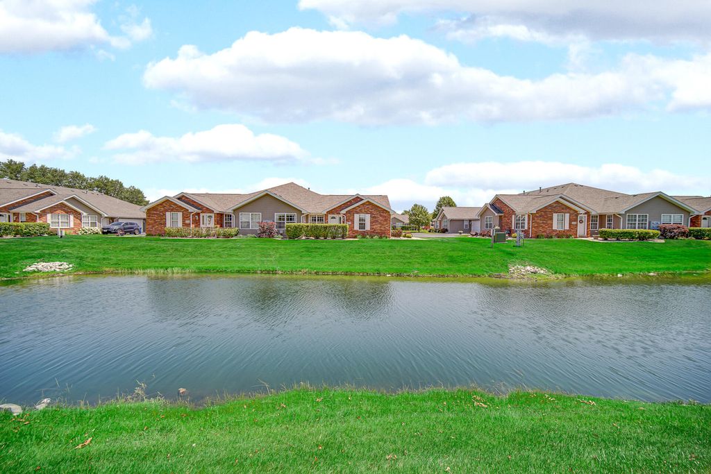 Photo of 1024 N Woodlawn Avenue, Griffith, IN 46319 (MLS # 841792)