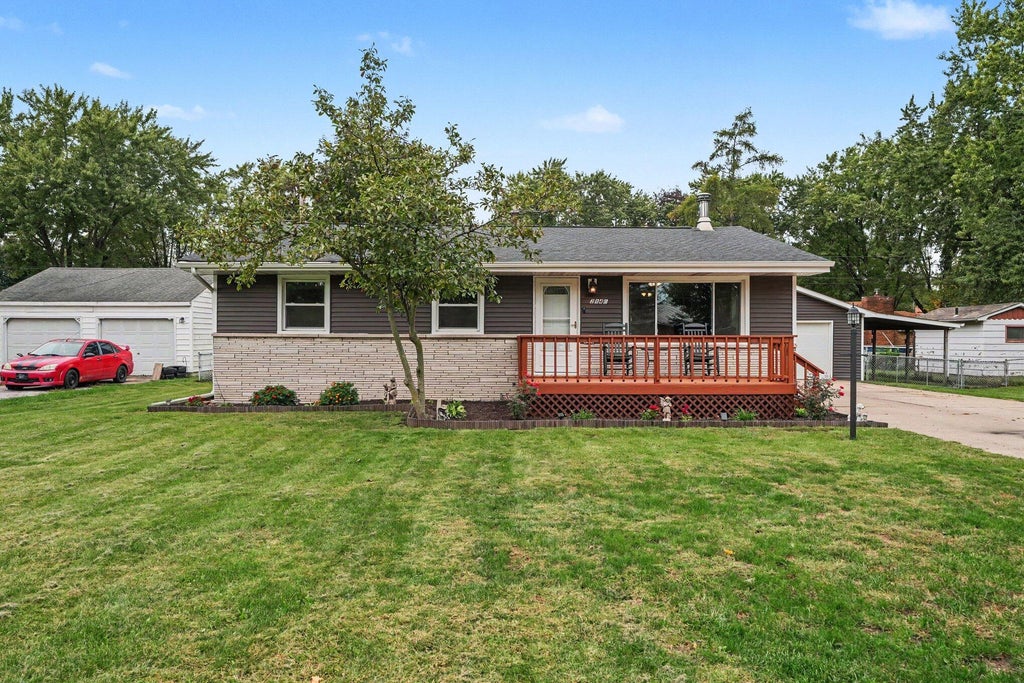 Photo of 2846 Russell Street, Portage, IN 46368 (MLS # 845950)
