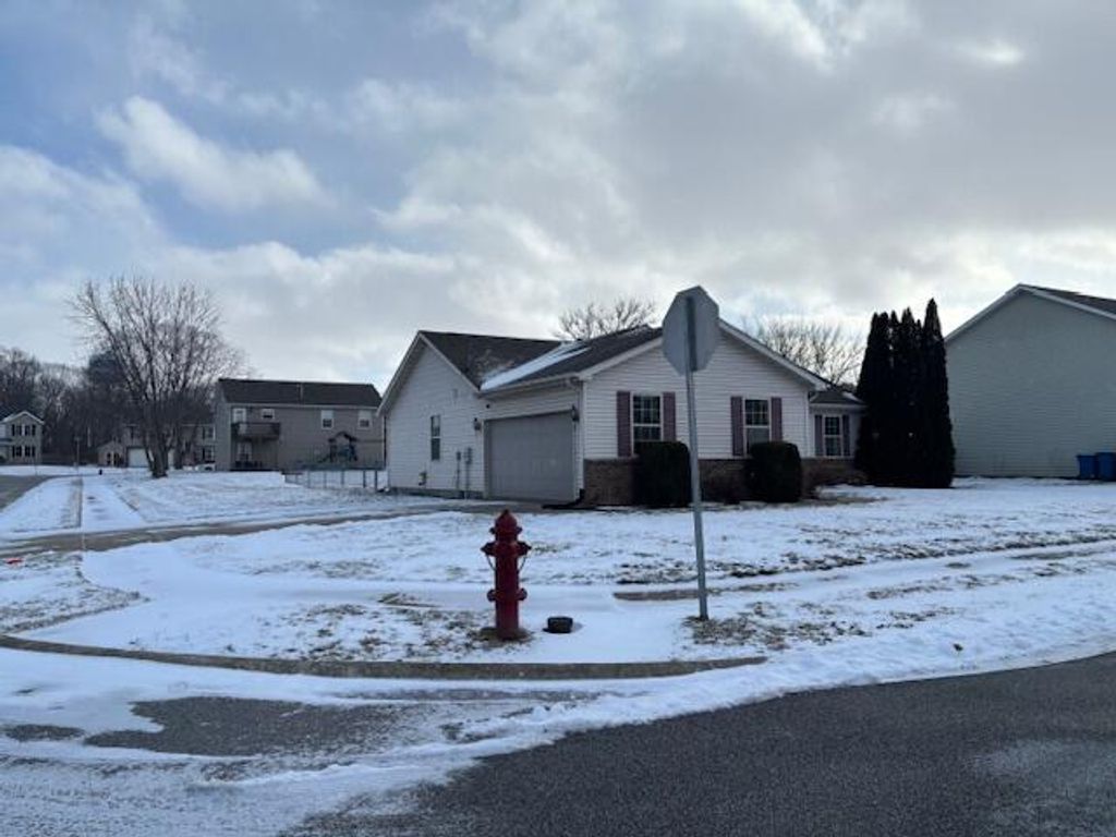 Photo of 401 S Sutton Avenue, Kouts, IN 46347 (MLS # 832914)