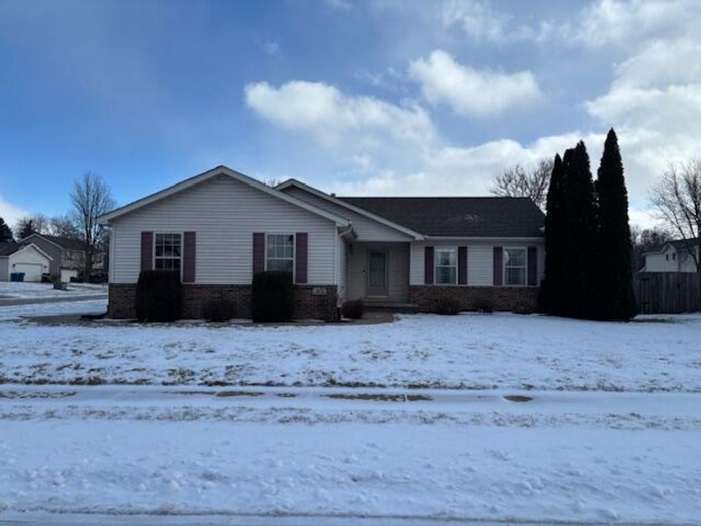 Photo of 401 S Sutton Avenue, Kouts, IN 46347 (MLS # 832914)