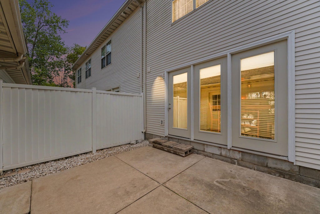 Photo of 1824 Cottonwood Court, Crown Point, IN 46307 (MLS # 844777)