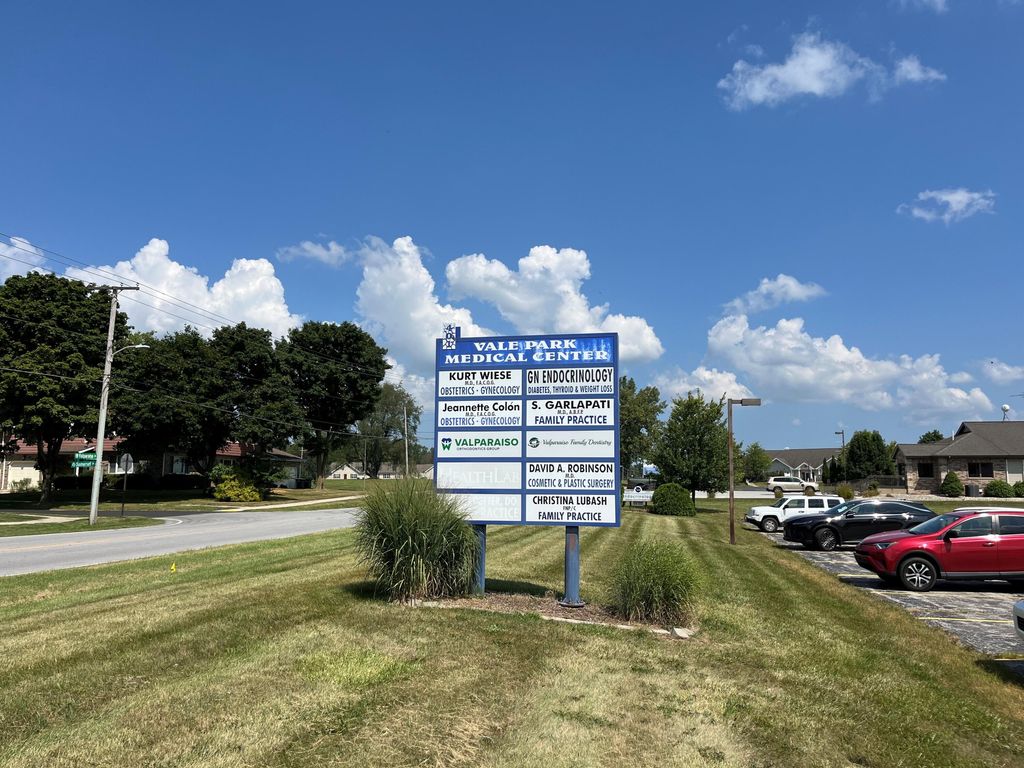 Photo of 401 Wall Street #H, Valparaiso, IN 46383 (MLS # 834462)