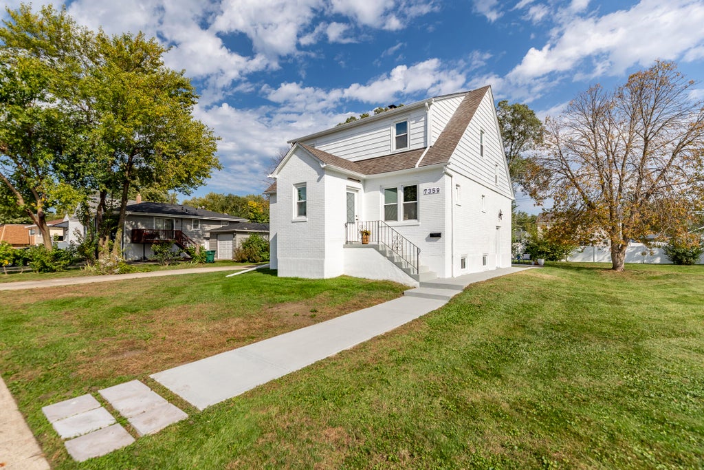 Photo of 7359 Parrish Avenue, Hammond, IN 46323 (MLS # 846952)