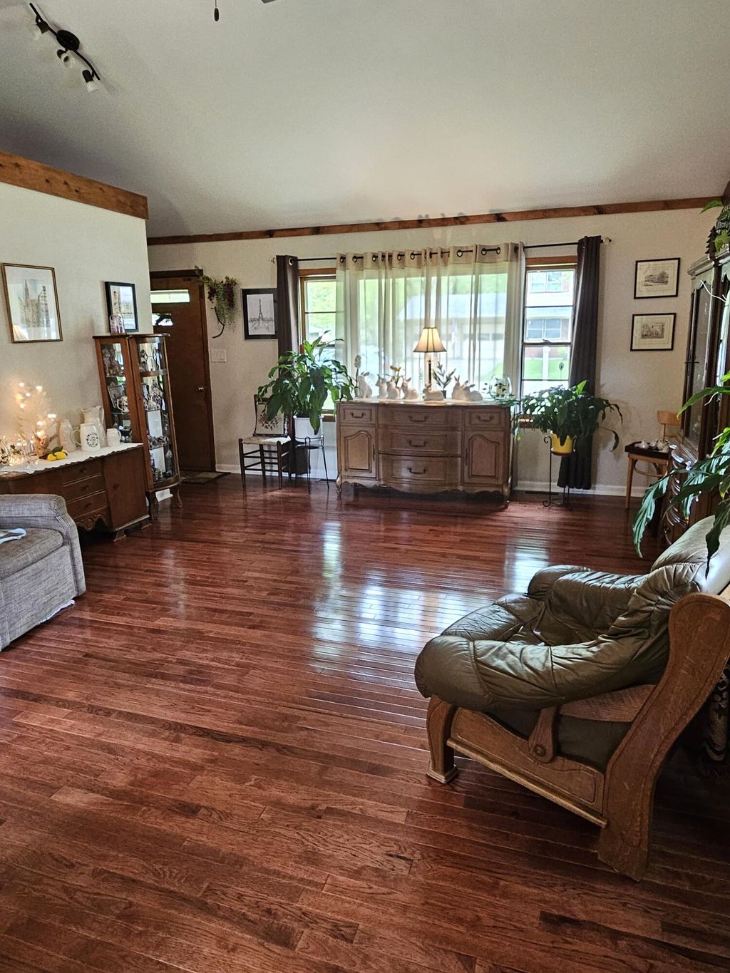 Photo of 333 Indiana Street, Porter, IN 46304 (MLS # 838423)