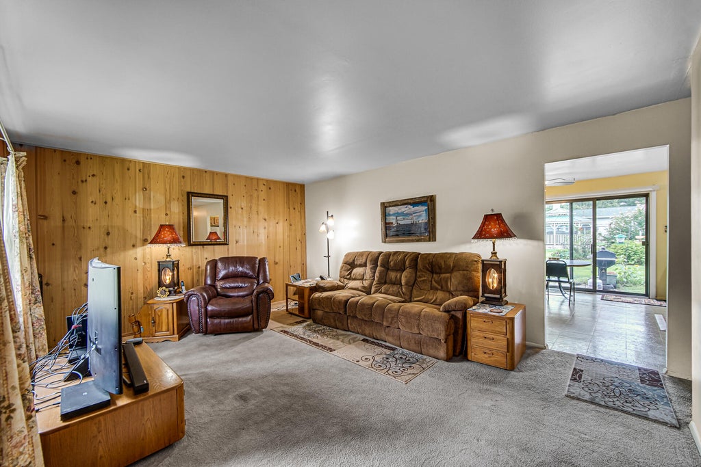 Photo of 632 Old Forge Road, Valparaiso, IN 46385 (MLS # 845862)