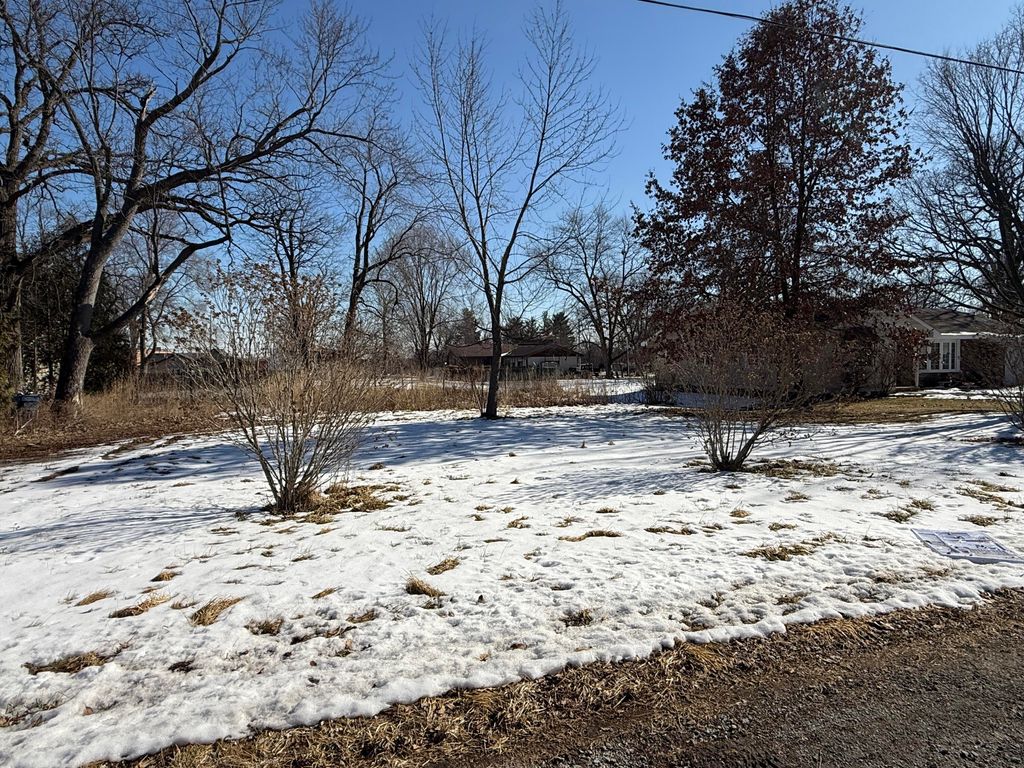 Photo of 403 S Washington Street, Hebron, IN 46341 (MLS # 833938)