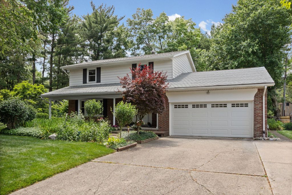 Photo of 2579 Nottingham Place, West Lafayette, IN 47906 (MLS # 841122)