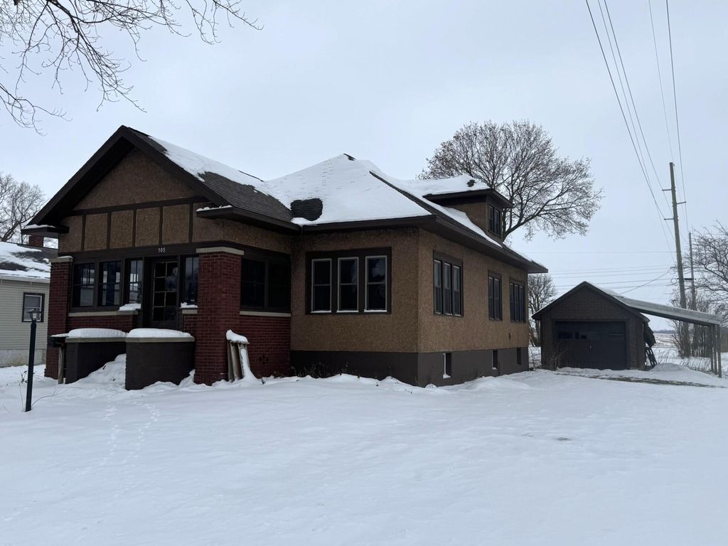 Photo of 105 E Allen Street, Kentland, IN 47951 (MLS # 831657)