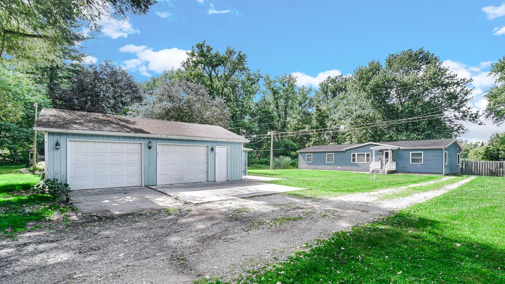 Photo of 115 Fir Street, Walkerton, IN 46574 (MLS # 841032)