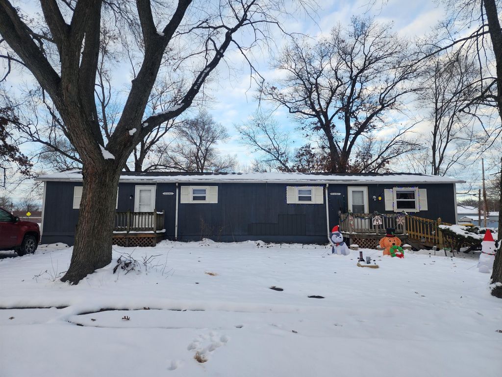 Photo of 28-30 Mckinley Avenue, Hobart, IN 46342 (MLS # 831631)