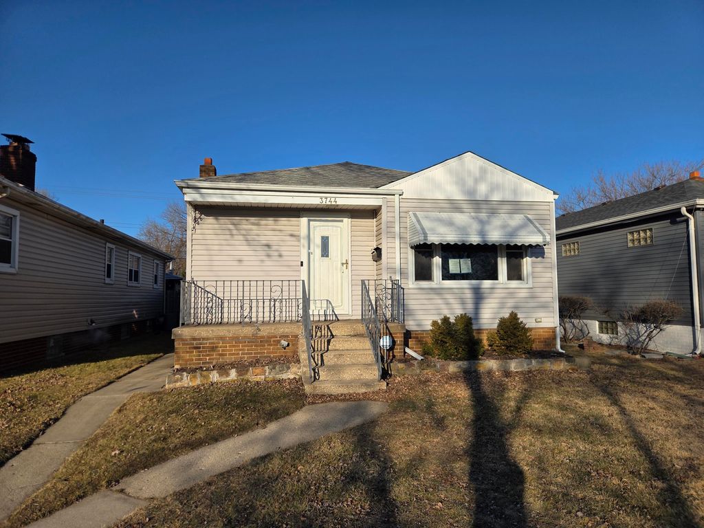 Photo of 3744 S Grover Avenue, Hammond, IN 46327 (MLS # 834967)