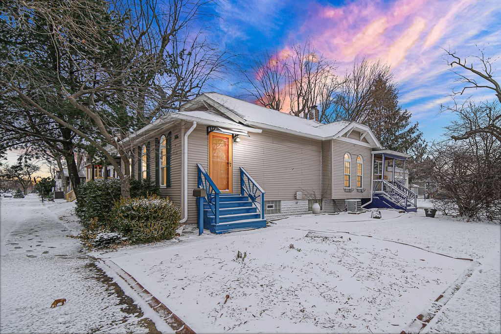 Photo of 506 Mulberry Street, Hammond, IN 46324 (MLS # 832989)