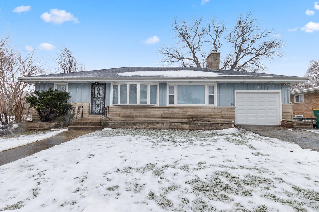 Photo of 1000 W 54th Avenue, Merrillville, IN 46410 (MLS # 832678)