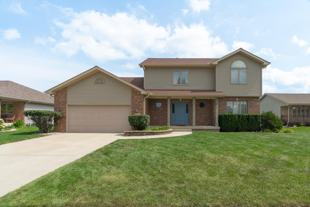 Photo of 9395 Beall Street, Dyer, IN 46311 (MLS # 844837)
