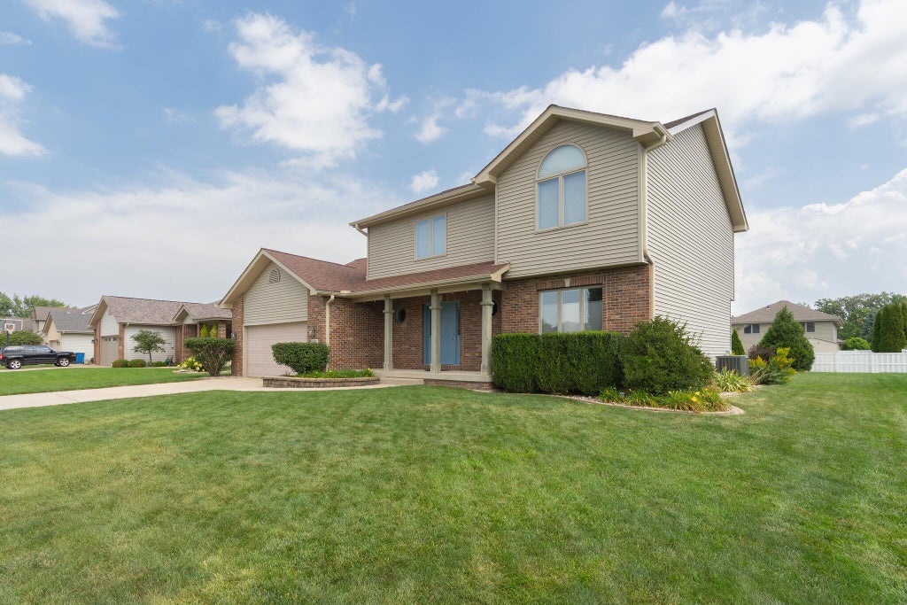 Photo of 9395 Beall Street, Dyer, IN 46311 (MLS # 844837)