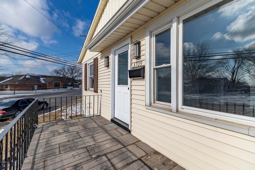 Photo of 3709 Orchard Drive, Hammond, IN 46323 (MLS # 833144)