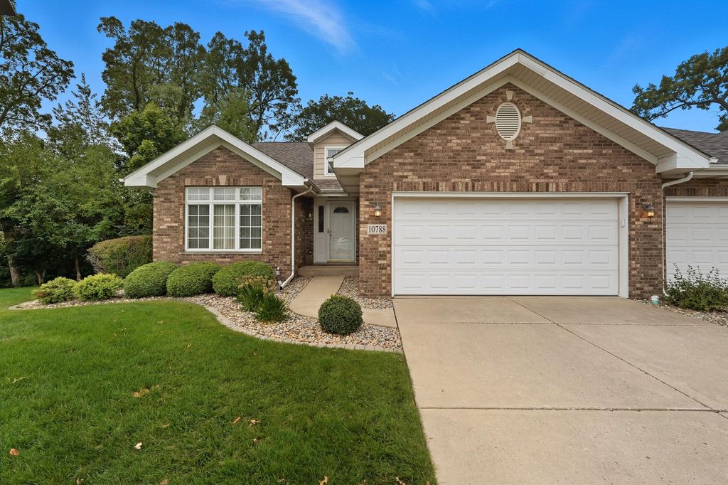 Photo of 10788 Knickerbocker Court, Saint John, IN 46373 (MLS # 829381)