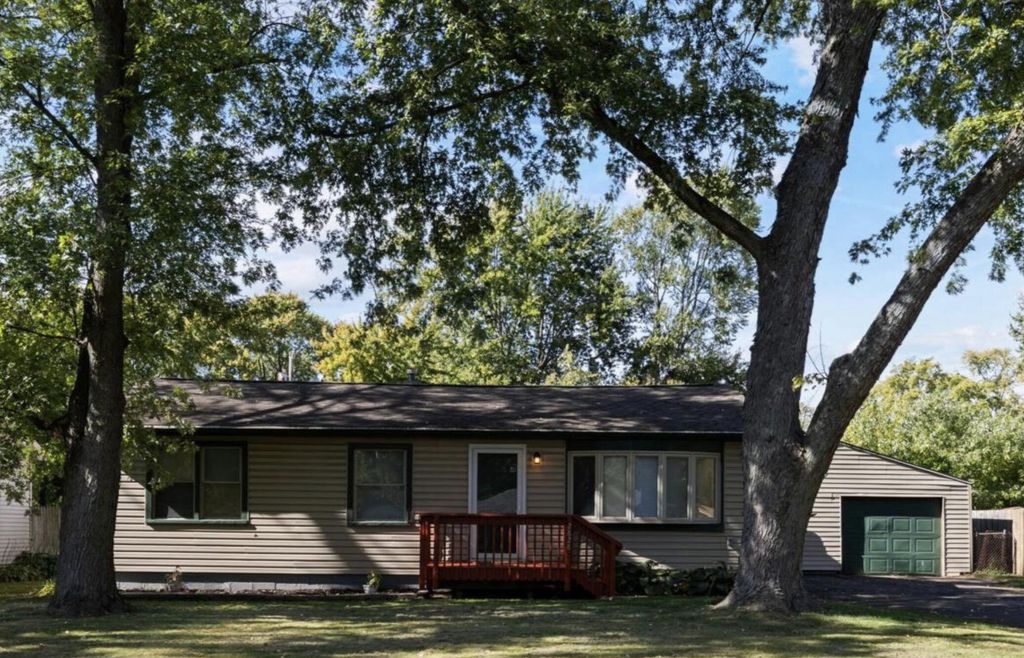 Photo of 2828 Eleanor Street, Portage, IN 46368 (MLS # 829710)