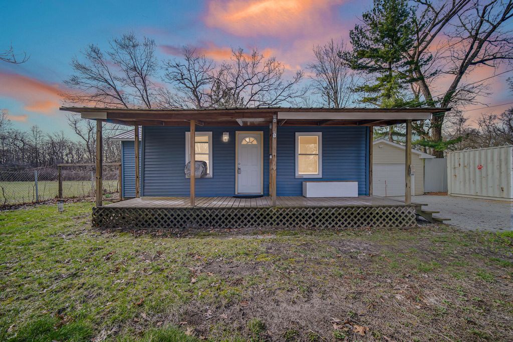 Photo of 4217 W 41st Place, Gary, IN 46408 (MLS # 836275)