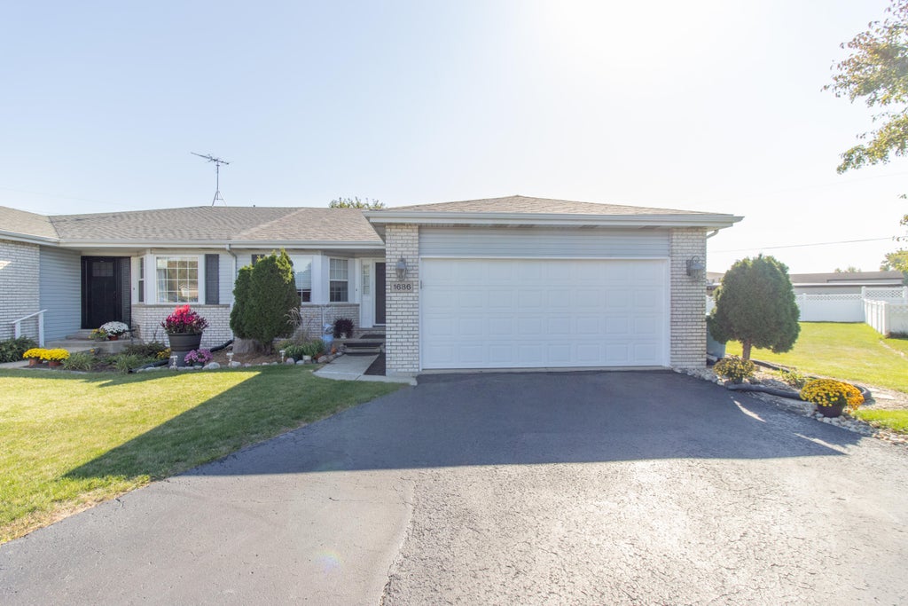 Photo of 1686 Pine Ridge Circle, Lowell, IN 46356 (MLS # 847473)