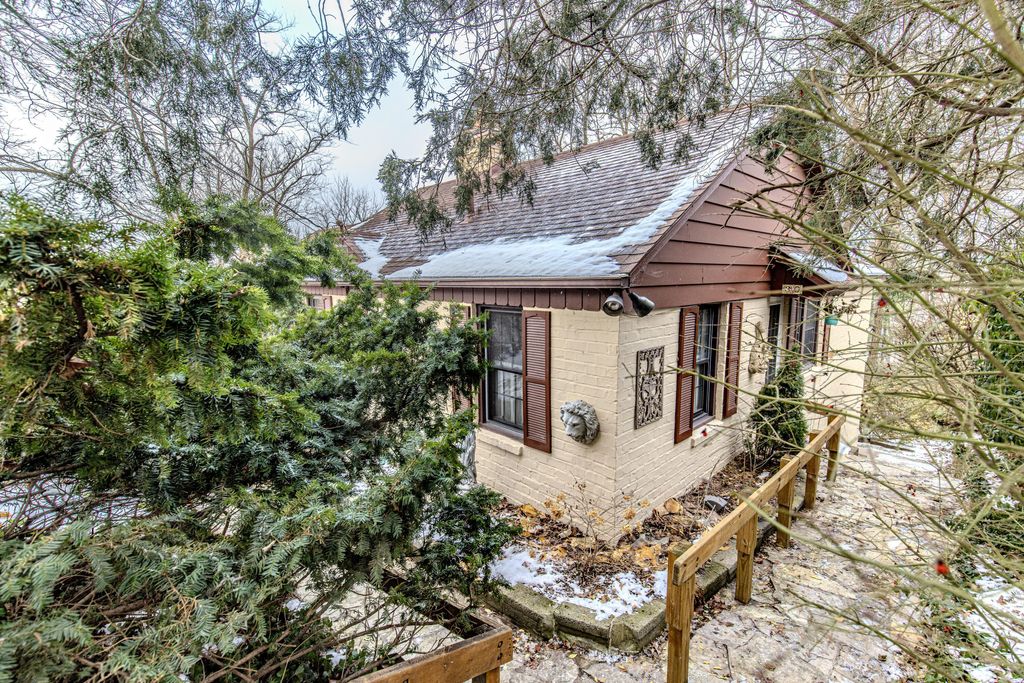 Photo of 30 Sunset Trail, Portage, IN 46368 (MLS # 831797)