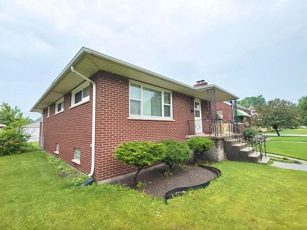 Photo of 3947 Johnson Avenue, Hammond, IN 46327 (MLS # 840871)