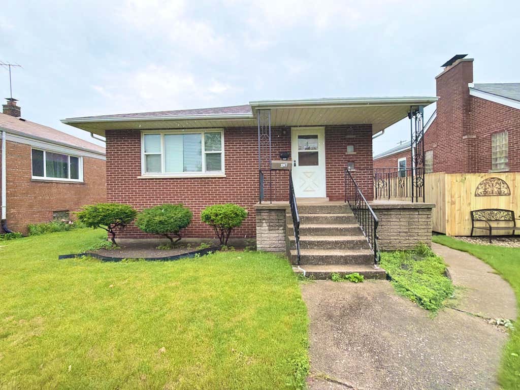 Photo of 3947 Johnson Avenue, Hammond, IN 46327 (MLS # 840871)