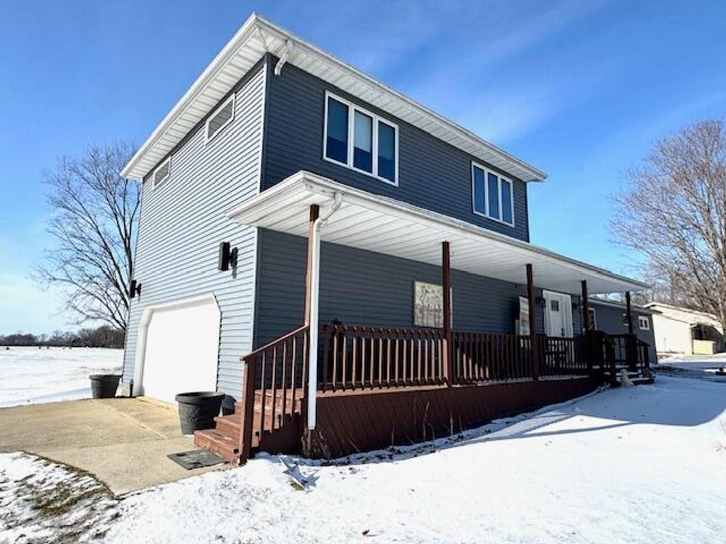 Photo of 5035 S Elm Street, Knox, IN 46534 (MLS # 833035)