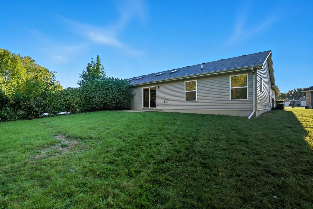 Photo of 4670 W 73rd Court, Merrillville, IN 46410 (MLS # 829266)